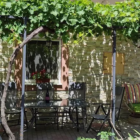 Apartman Lugas *